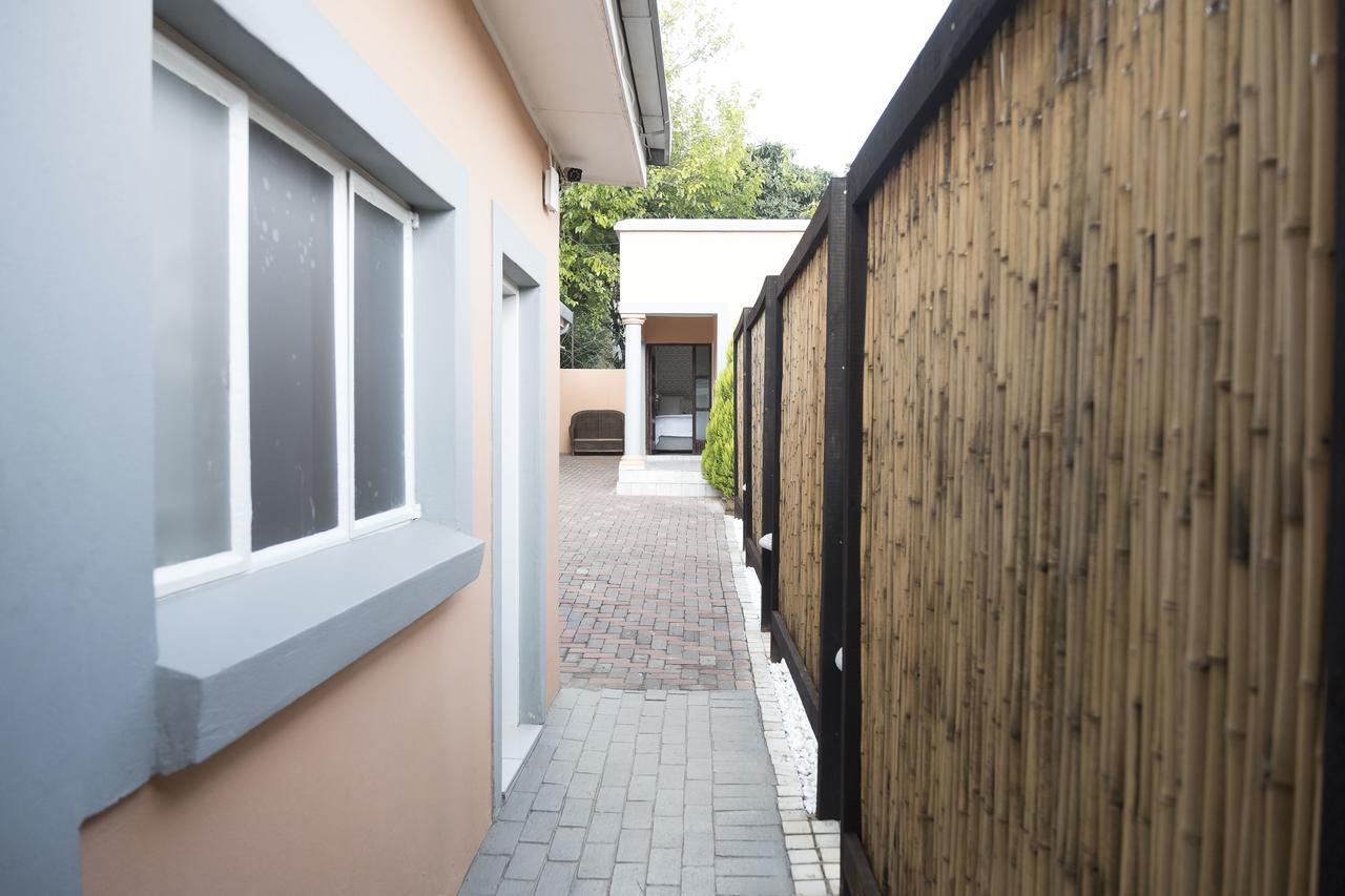Comfort Guest House Pretoria Exterior photo